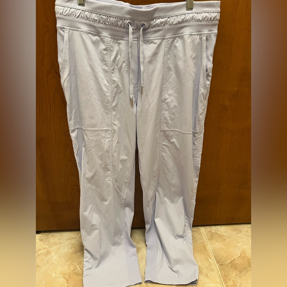 Lululemon women’s light blue dance studio midrise cropped pants
